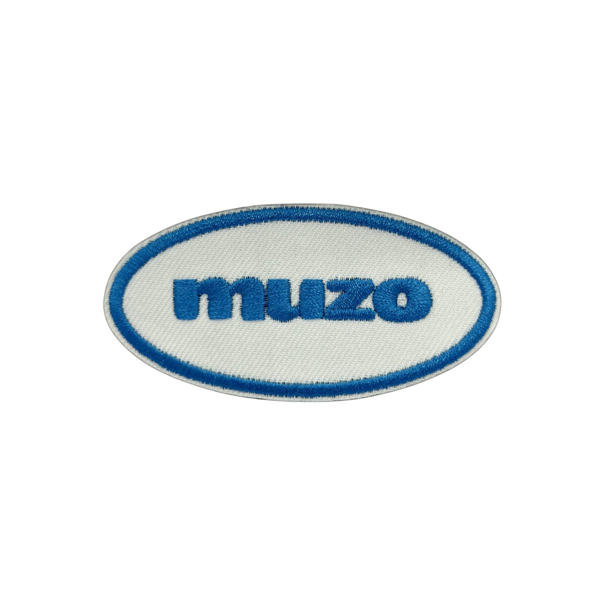 Patch brodé ovale MUZO à dos velcro pour casquette